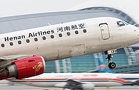Leteckou nehodu Henan Airlines na severu Číny nepřežilo 43 cestujících