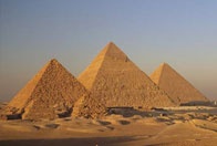 Pyramidy v Gíze