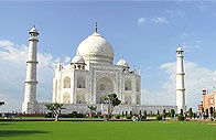 Taj Mahal - indické mauzoleum v Agře