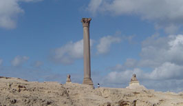 Ptolemaiův sloup - Serapeum - Alexandrie