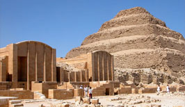 Pohřební komplex faraona Džosera v Sakkáře