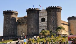 Nový Hrad (Castel Nuovo) - Neapol