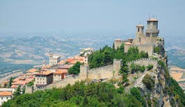 La Rocca - jedna ze tří věží na hoře Monte Titiano - San Marino