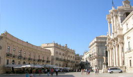 Náměstí Piazza del Duomo