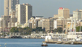 Pohled z přístavu na město Santa Cruz de Tenerife - Kanárské ostrovy