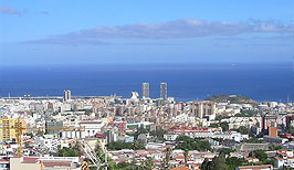 Výhled z města Santa Cruz de Tenerife na moře - Kanárské ostrovy