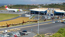 João Paulo II Airport (letiště Jana Pavla II.) na ostrově São Miguel - Azorské ostrovy - Portugalsko