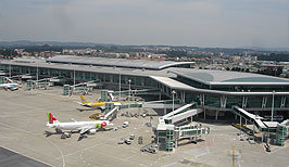  Mezinárodní letiště Francisco Sá Carneiro Airport - Porto - Portugalsko