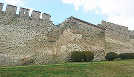 Čtvrť Kastro a byzantské hradby v Soluni - Thessaloniki - Řecko