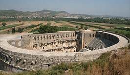 Pohled na amfiteátr - Aspendos - Turecko