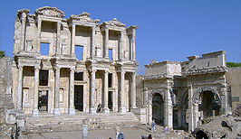 Celsova knihovna a Augustova brána - Efes - Turecko