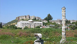 Sloup z Artemidina chrámu - Efesos (Efes) - Turecko