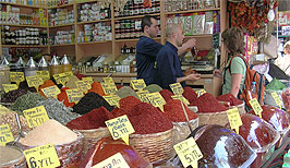 Prodejna s kořením v Turecku - Turecká kuchyně